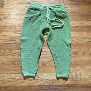 rujuta sheth jogger pant